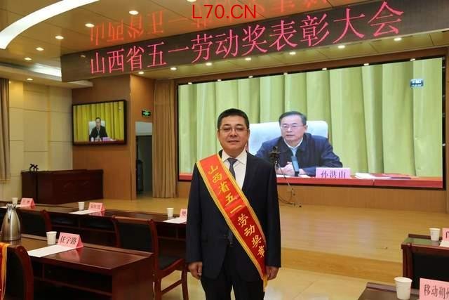 49岁局长在办去世妻子哽咽发声